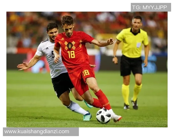 足球巨星光环背后那些常被忽视的性格与技术缺陷解析